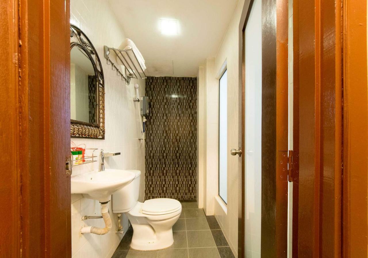 Oyo 126 Rae Hotel Kuala Lumpur Extérieur photo